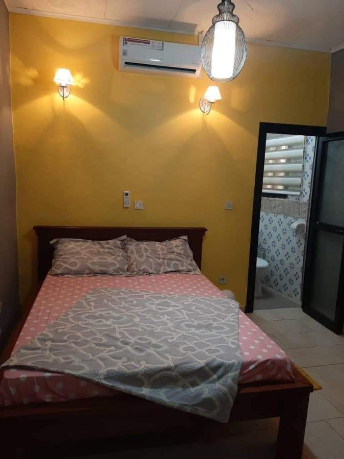 Hotel Appart B4U Яунде Экстерьер фото