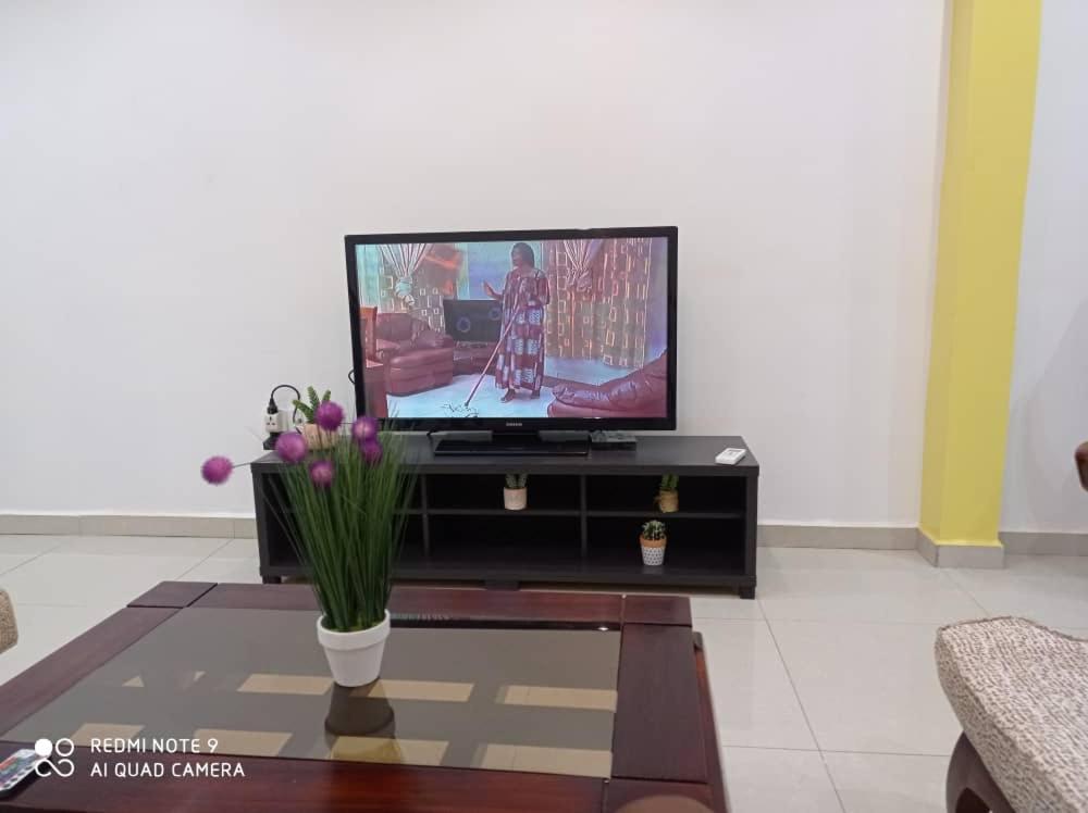 Hotel Appart B4U Яунде Экстерьер фото