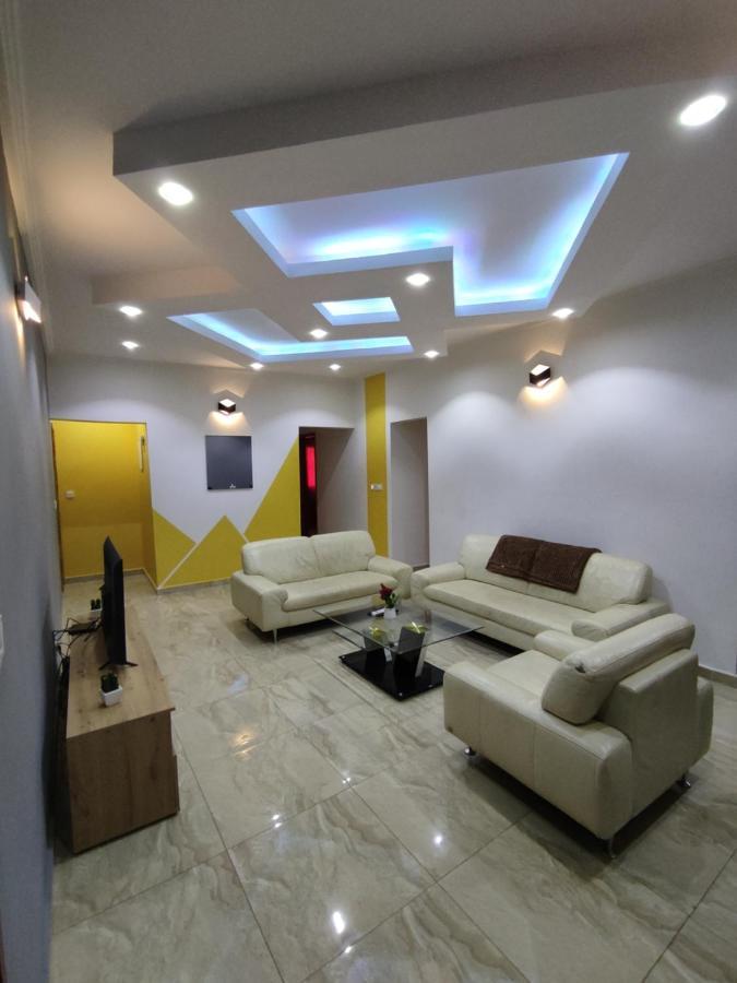 Hotel Appart B4U Яунде Экстерьер фото