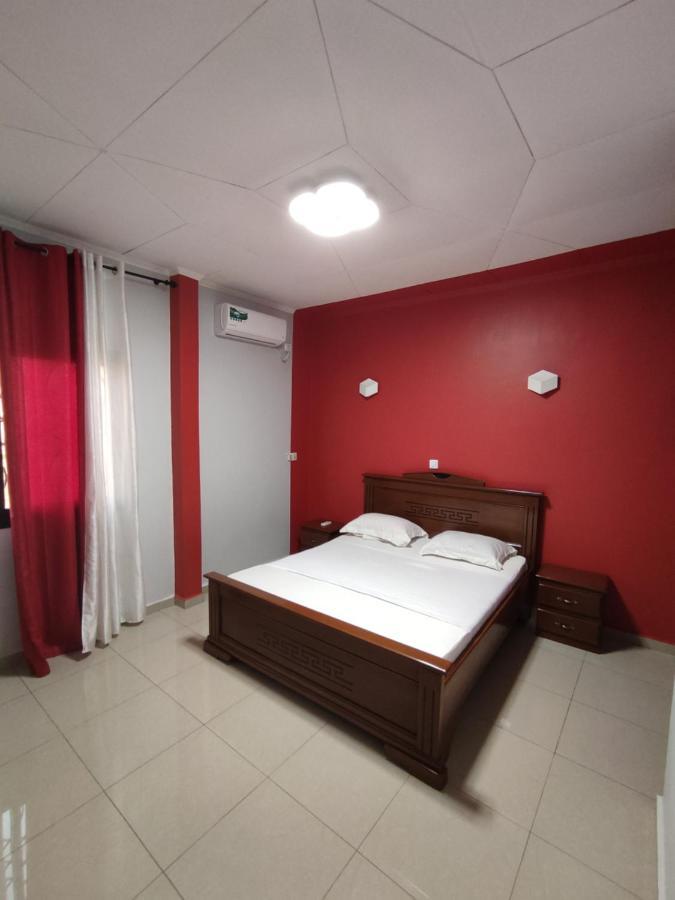 Hotel Appart B4U Яунде Экстерьер фото