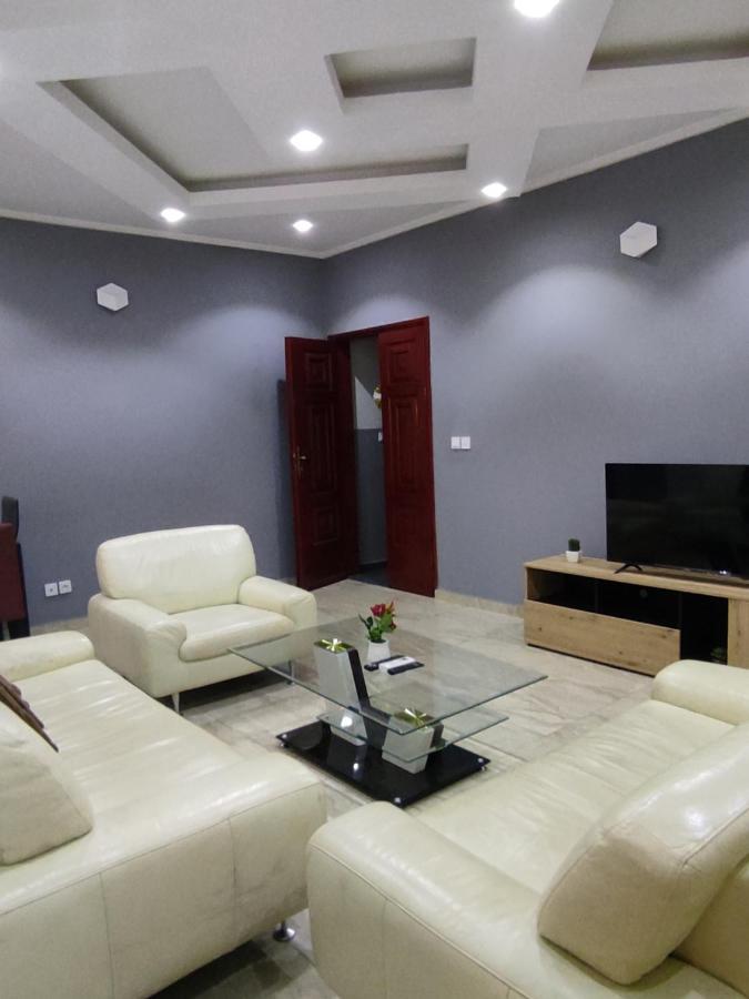 Hotel Appart B4U Яунде Экстерьер фото